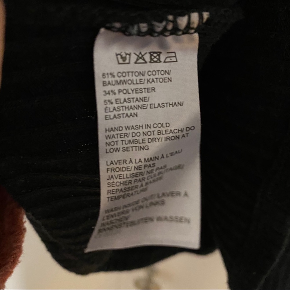 Design Lab Lord and Taylor Black Bell Sleeve Top S - Picture 5 of 5